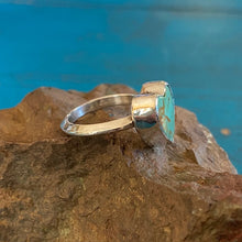 Load image into Gallery viewer, Heart Shaped Kingman Turquoise and Sterling Silver Ring Size 6