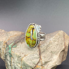 Load image into Gallery viewer, Sterling Silver and Green Hubei Turquoise Chunky Ring